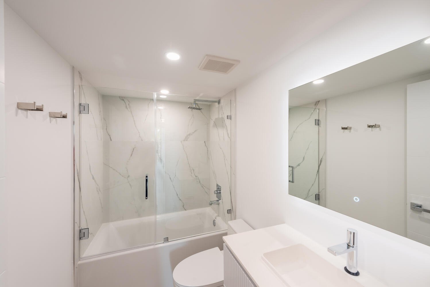 Residence 605 · Full Remodel