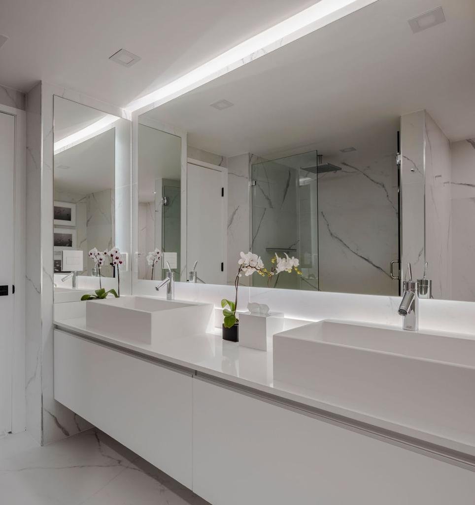 Residence 605 · Full Remodel